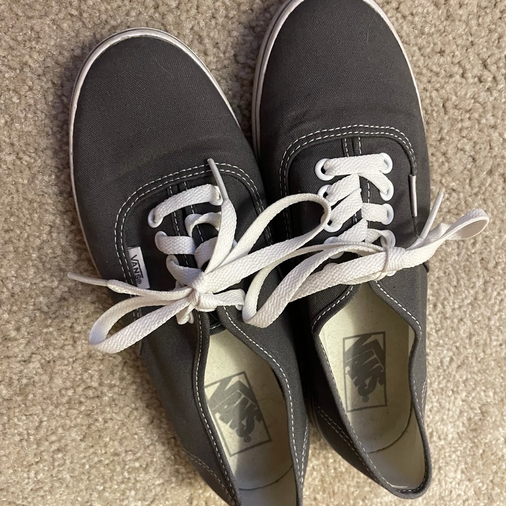 Women’s gray vans